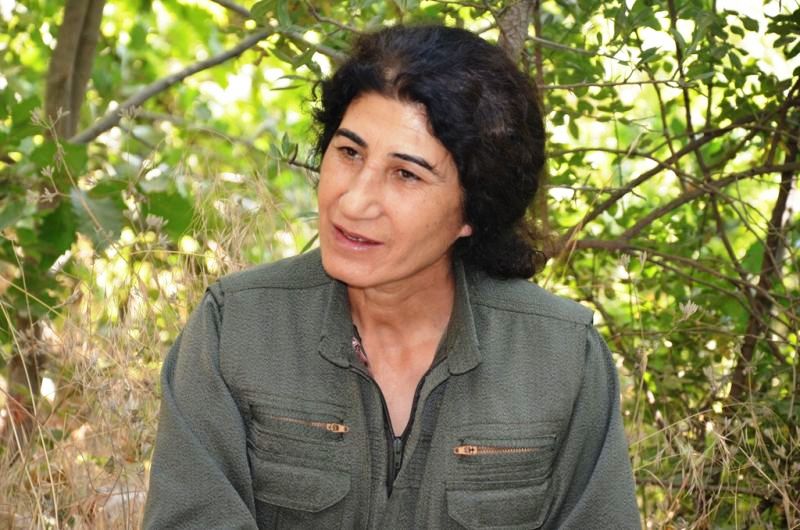 Wezîfeyeke mezin dikeve ser milê jinan
