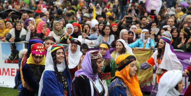 Jin wê di festîvala zîlan de bên cem hev