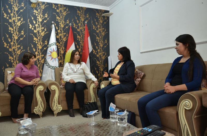 Divê jin ji bo Efrînê bi erka xwe rabin