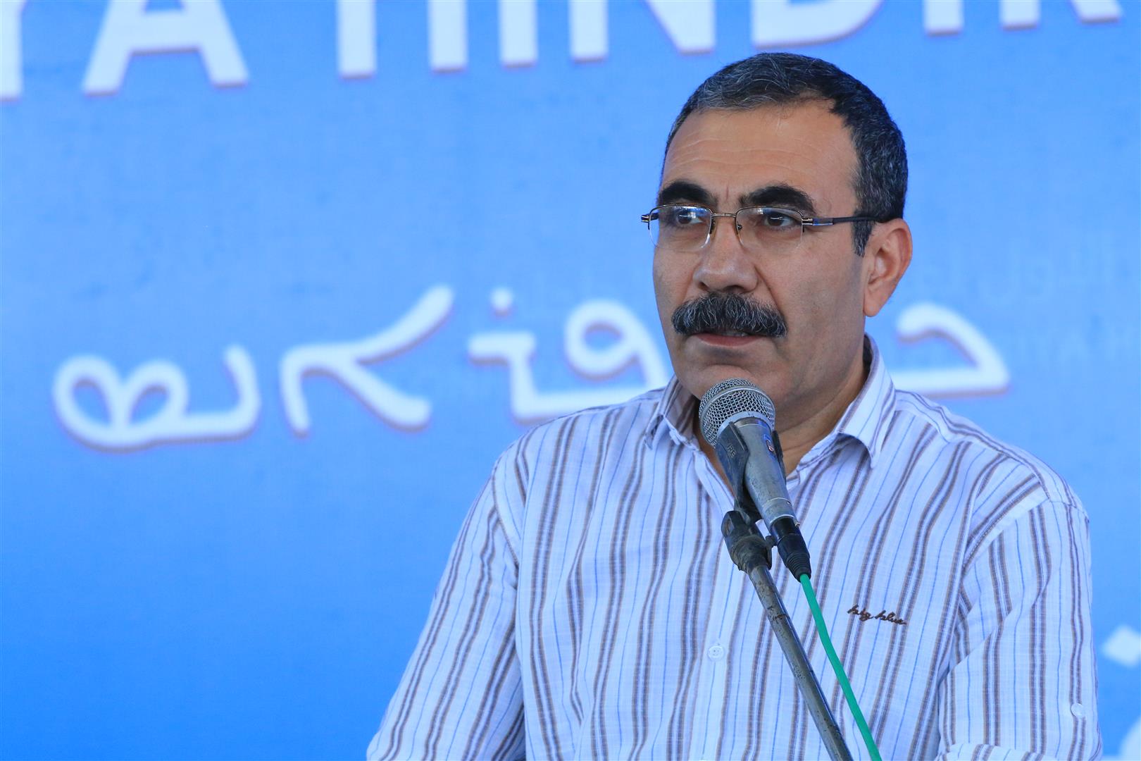 Pirsgirêka Sûriyê bi şer çareser nabe