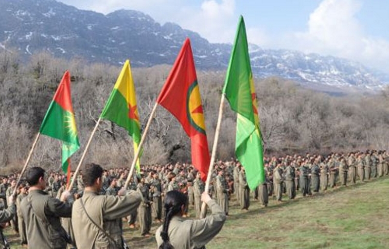 Li ser çiya dikim qêrîn;  “Kekê ez li vir im”