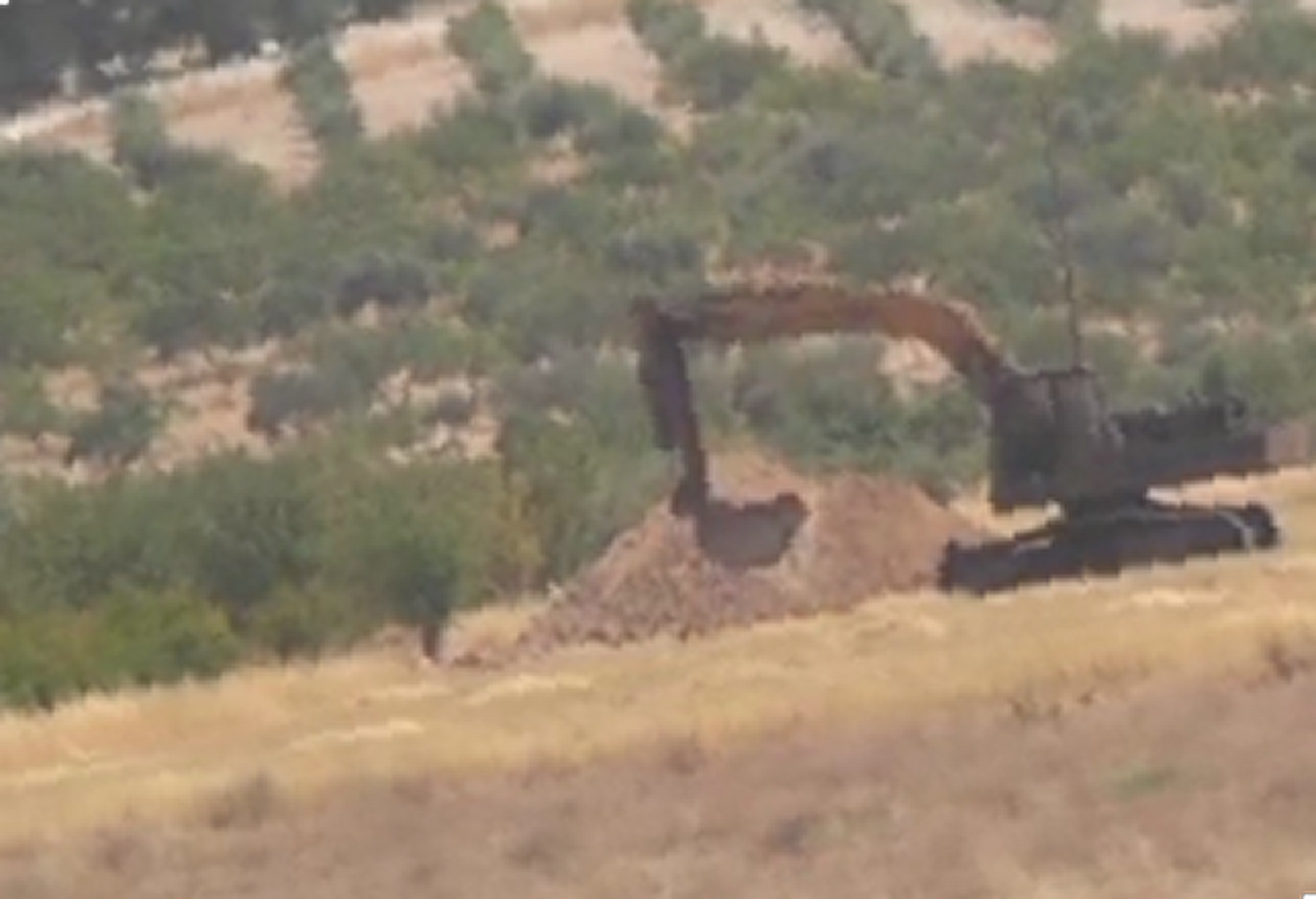 Dagirkeriya Tirk qirkirinê kûr dike