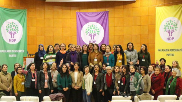 Dijminatiya AKP’ê  Leyla û Eylul da kuştin