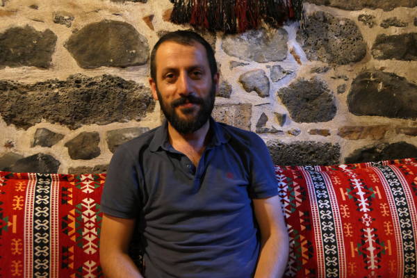 Kaniya hunera kurd dengbêjî ye