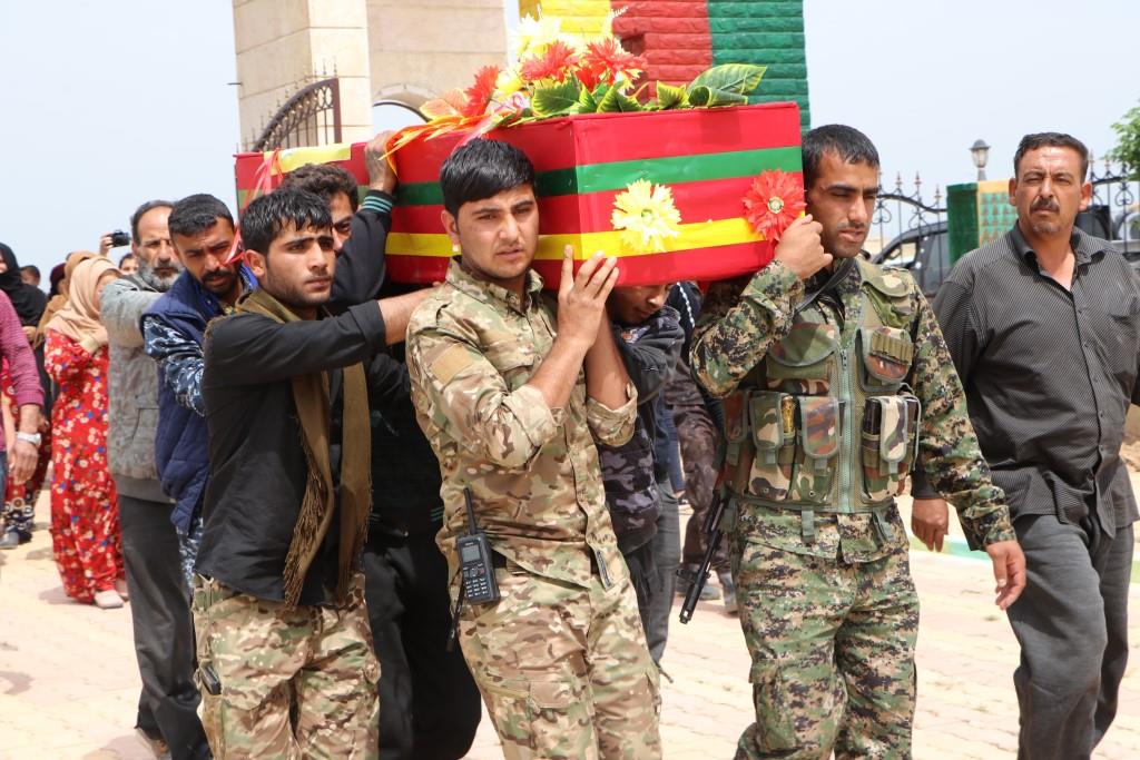 Li Hesekê şehîdek spartin axê