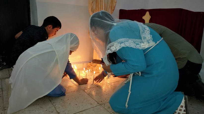 Aşûriyên Til Temirê Cejna Meryem El-Ezra pîroz kirin