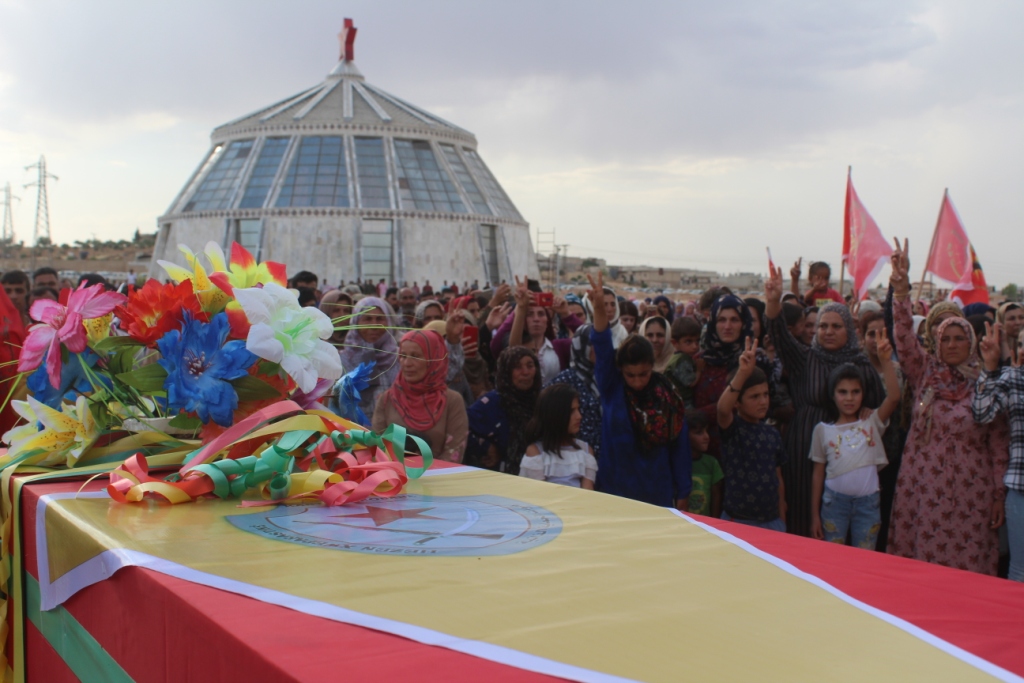 Cenazeyê şehîd Idrîs li Kobanê hat veşartin