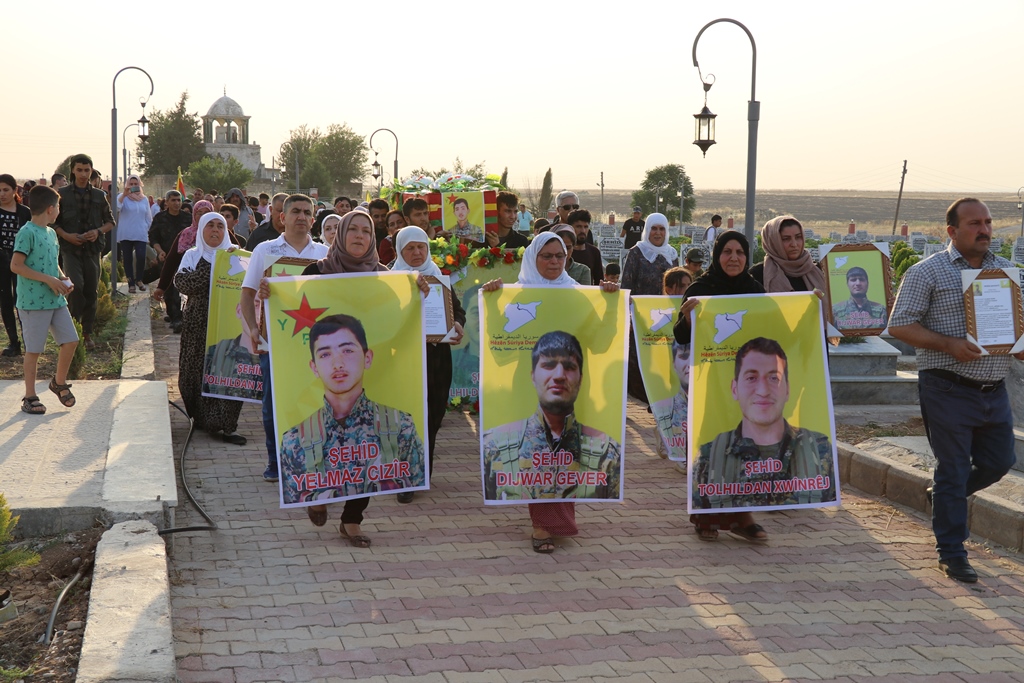 Şehîdê YPG‘ê Yilmaz Cizîr li Dêrikê hat veşartin