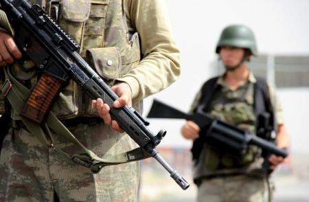 Leşkerên Tirk li ser sînorê Girê Spî sîvîlek kuştin