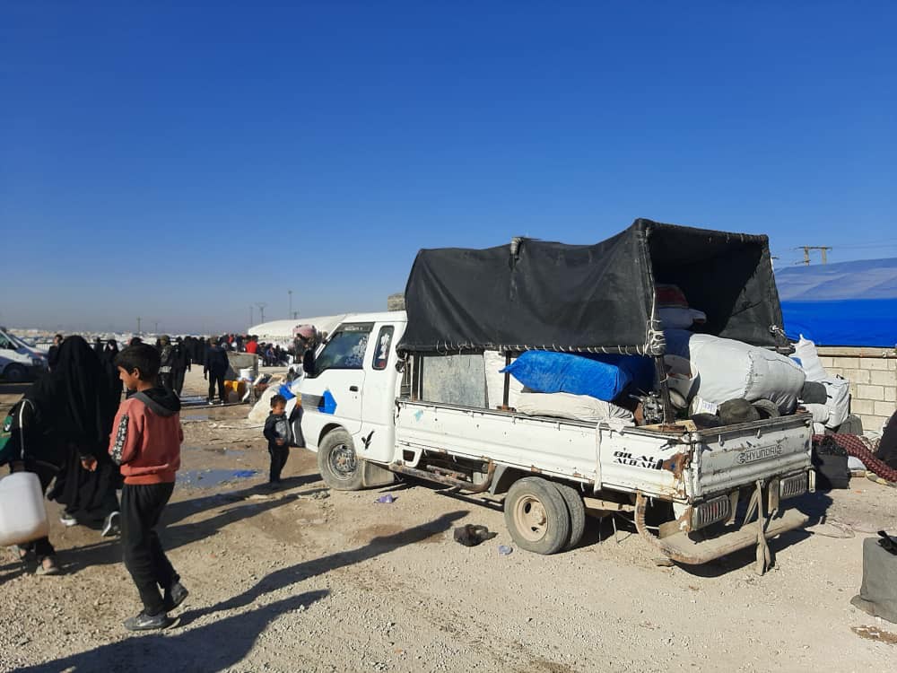 Beşa 9`an ya koçberên sûrî ji kampa Holê derket