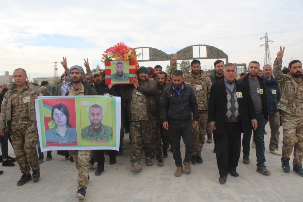 Li Kobanê şehîdek spartin axê