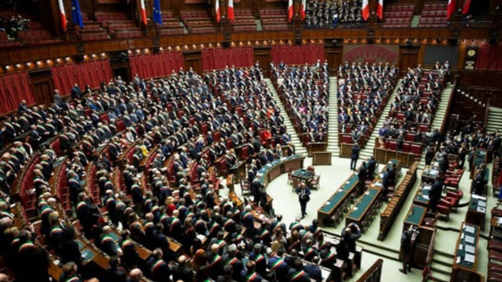 Bikaranîna çekên kîmyayî bû rojeva parlementoya Îtalya