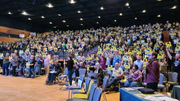 NEU ji bo Abdullah Ocalan azadî xwest