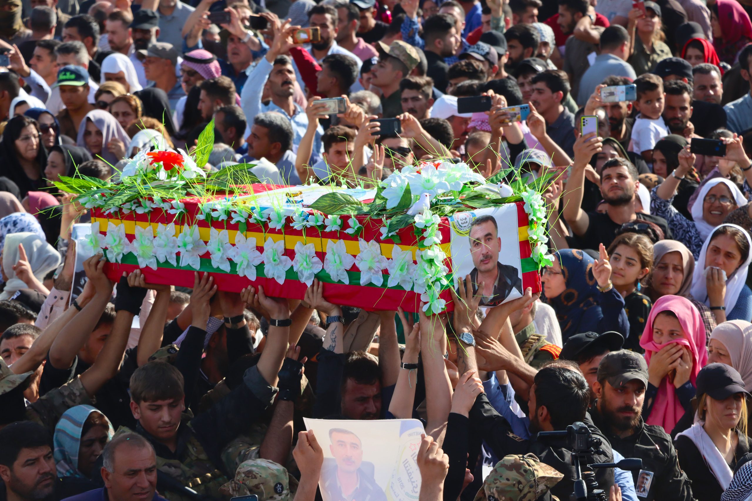 Şehîd Ferhad Şiblî bi merasimeke biheybet spartin axê