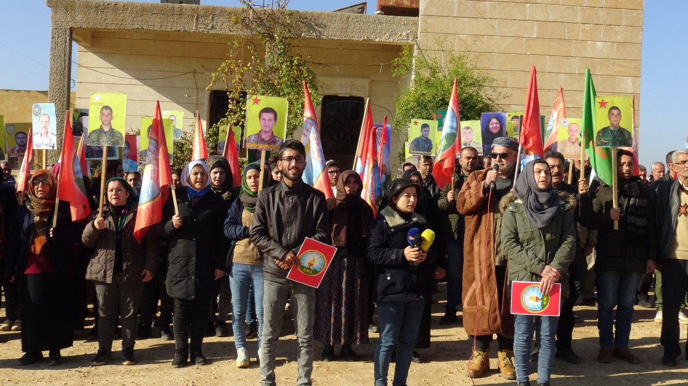 Malbatên Şehîdan: Bi bêdengiya cîhanê bikaranîna çekên kîmyawî dewam dike.