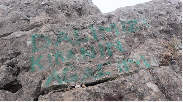 Artêşa Tirk li pey xwe gemar û nîşaneyên Faşîzmê hiştin e