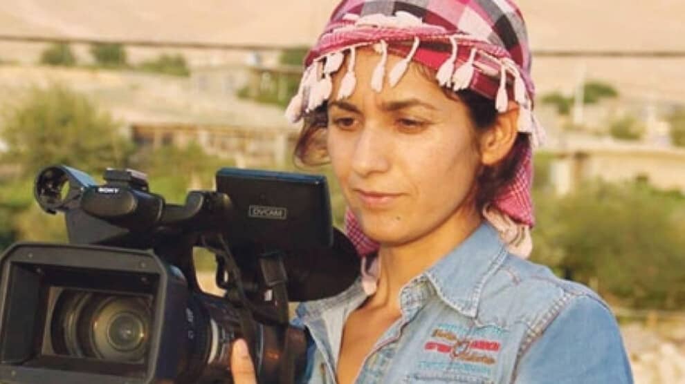 Denîz Firat; dengê jina azad û şopdara rastiyê