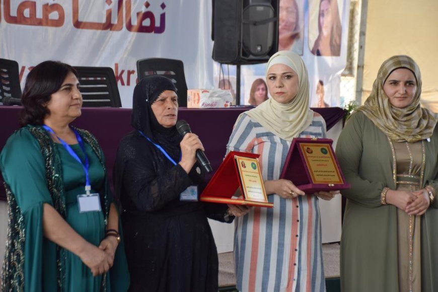 Meclisa Jinan a Partiya Sûriyeya Pêşerojê şehîd Hevrîn û Nadiya bibîr anîn