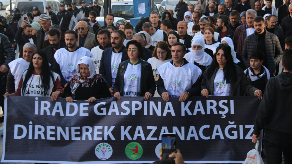  Di bin gotina aşitî û biratiyê de gefên qirkirinê hene