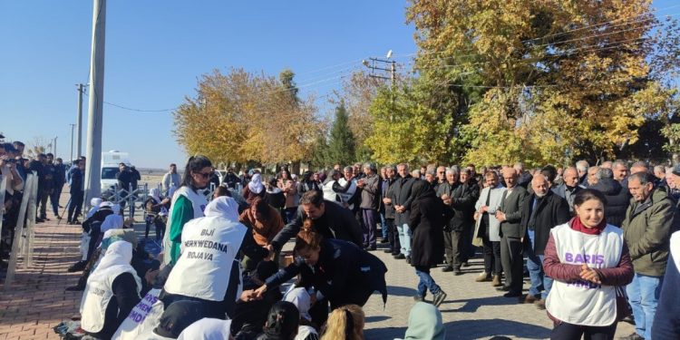 ‘Emê lihemberî dagirkeriyê bi rihê yekîtiya netewî liberxwe bidin’