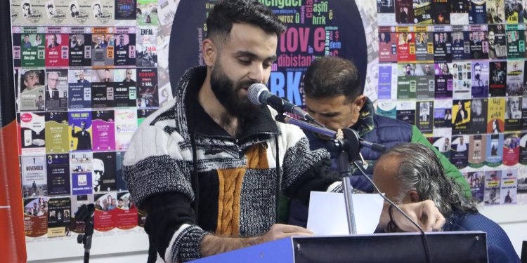 ‘Xebata rewşenbîrên ciwan, agirê dilê kurdan û wêjeya kurdî venamirîne’