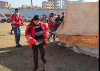 Destikdayîna Heyva Sor a Kurd ji bo koçberan