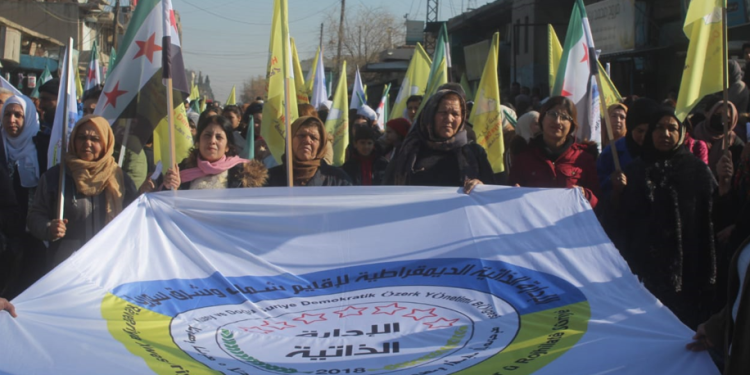 Ji bo piştgiriya QSD`ê û yekîtiyê kurdan gelê Amûdê daket qadan