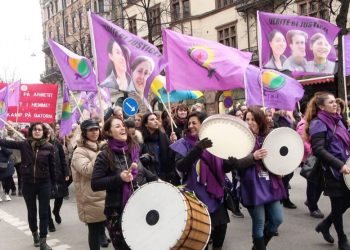  ‘Rêveberiya Xweser ji bona cîhanê tevahî modêla çareseriyê ye’