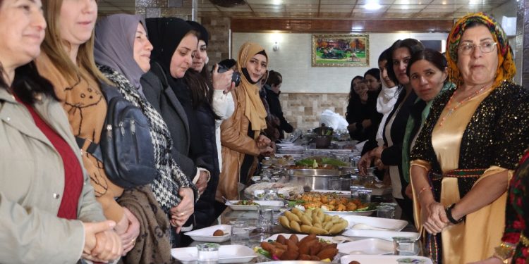 Xwarinên gelêrî li Qamişlo hatin çêkirin