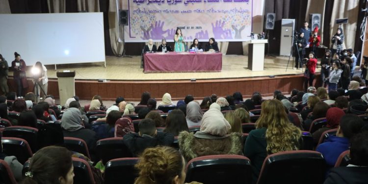 Jin ji bo Sûriyeyeke demokratîk li hev kom bûn