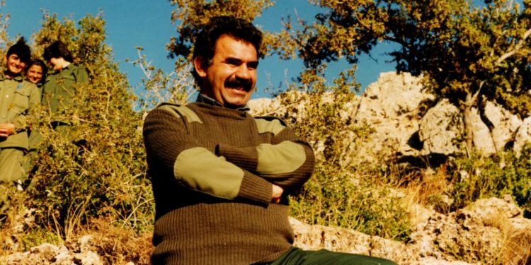‘Min du zarokên xwe dane lê dîsa jî deyndara Rêber Apo me’