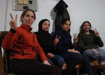 Berxwedana jinê li bendava tişrînê bersiva xort li dijî dijmin e