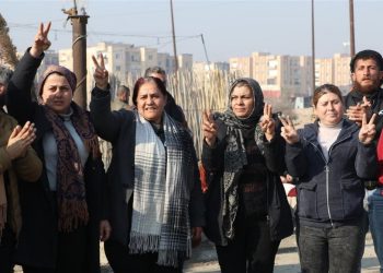 Li bendava berxwedanê  destanên dîrokî