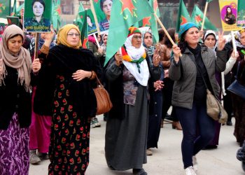 ‘Divê îradeya jin di siberoja Sûriyê de misoger bibe’