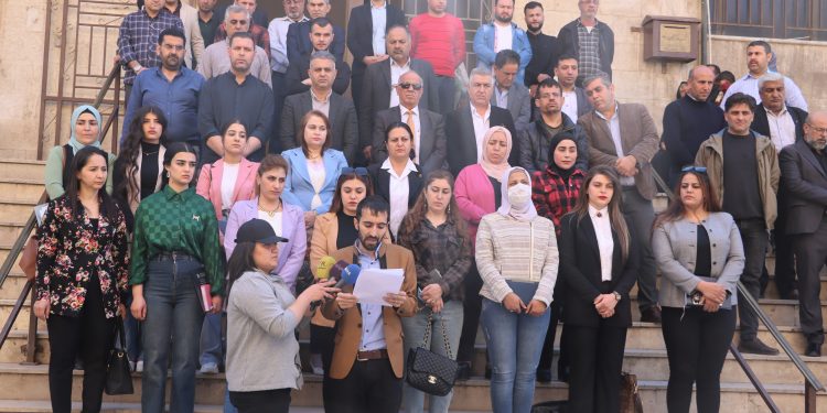 Destûra Sûriyê; Binpêkirina mafê gelê Sûriyê dike