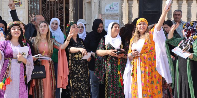 Ji bo Newrozê belavok li welatiyên Qamişlo hatin belavkirin