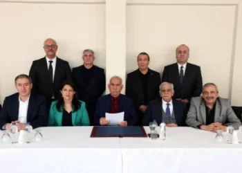 ‘Bi rihê 27’ê Sibatê em ê 21’ê Adarê pîroz bikin’