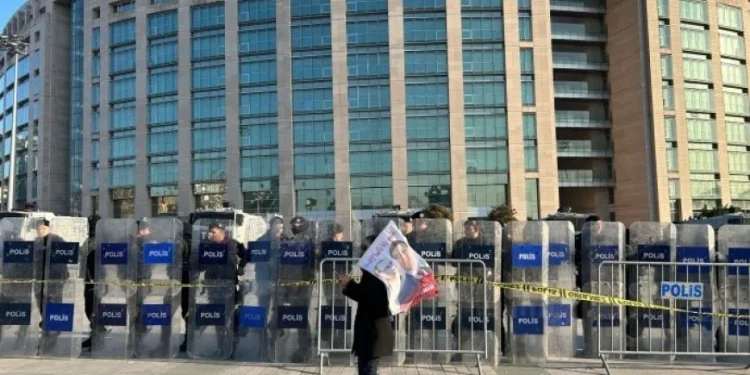 ‘Pêwîst e dewleta Tirk di warê çareseriyê de gavên pratîkî bavêje’