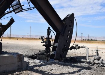 Ziyad Rustem: Ji ber êrişan kirîza elektirîk û avê tê jiyan kirin