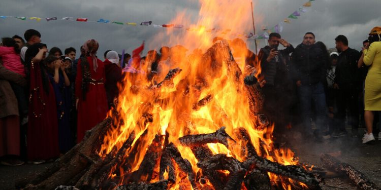 Bi heyecaneke mezin amedekarî ji bo Newroz tê kirin