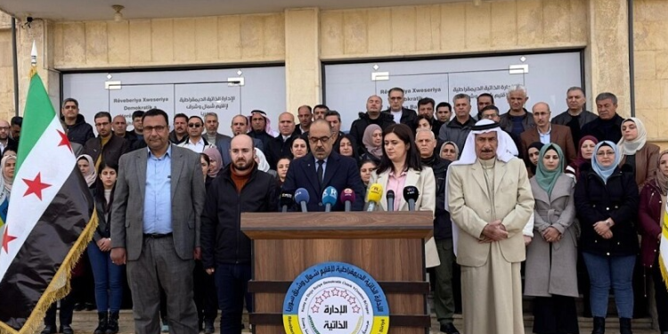 Baas hilweşiya, lê zihniyeta desthildariyê neguherî
