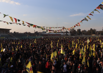 ‘Eger merc pêk werin wê êrişên li ser Rojava rawestin’