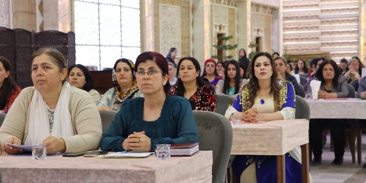 ‘Jinên kurd pêşengtiyê ji guhartina çarenûsa tevahî jinan re dikin’