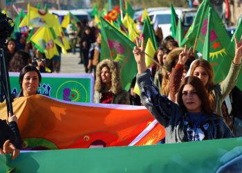 Rêxistinkirina jinên ciwan serkeftina  şoreşê ye