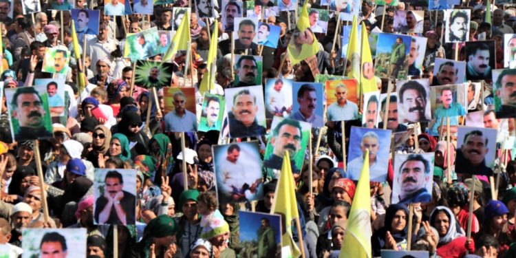 ‘Rêber Apo ji bo pirsgirêka kurd herdem di nava têkoşînê de ye’