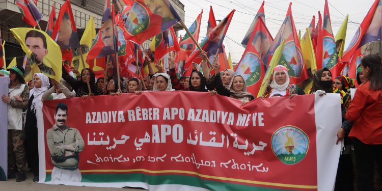 ‘Azadiya Rêber Apo Azadiya Me Ye’
