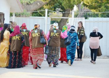 ‘Di pergala heyî de xweparastina jinê, bingehe`
