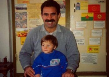 Helbesta Abdullah Ocalan a ji bo zarokan cara yekem hate xwendin