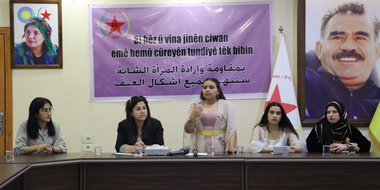 Jinên ciwan li dijî tundiya li ser jinan semînerek li dar xistin