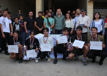 Li Bajarê Dêrikê Pêşbirka Bazdanê